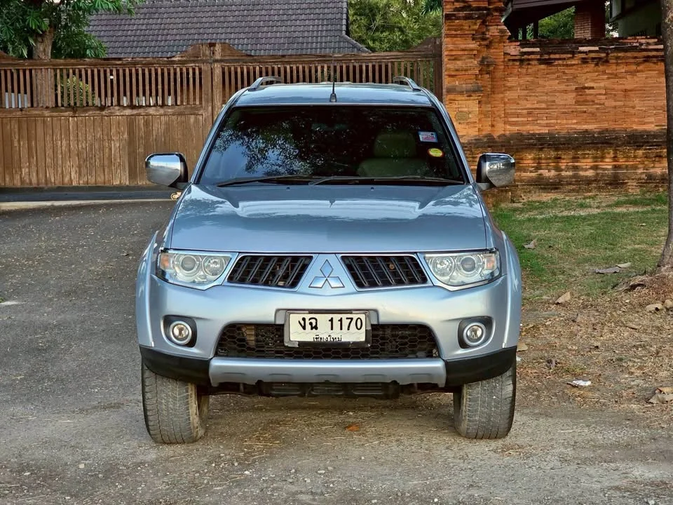 2009 Mitsubishi Pajero Sport II 2