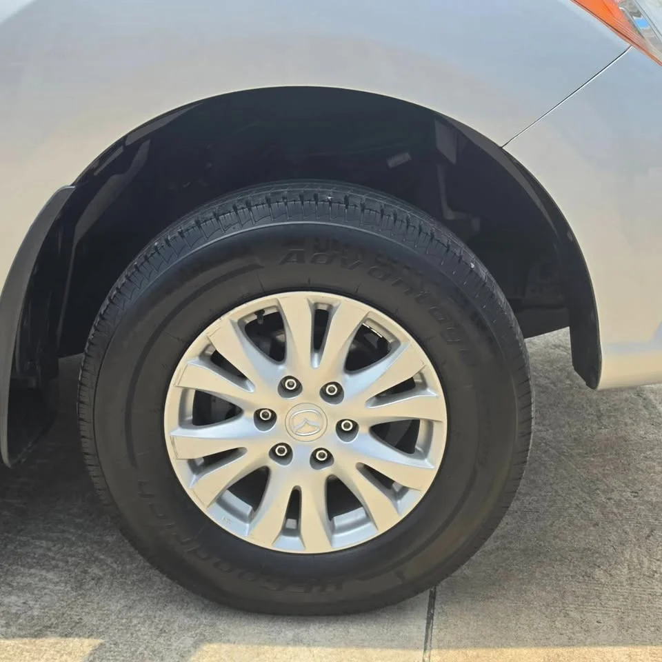 2013 Mazda BT-Series II 2