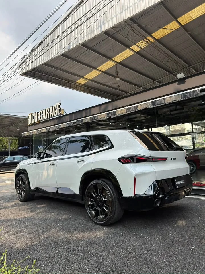 2024 BMW XM G09 3