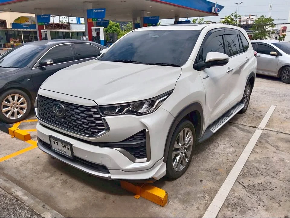 2023 Toyota Innova III 2