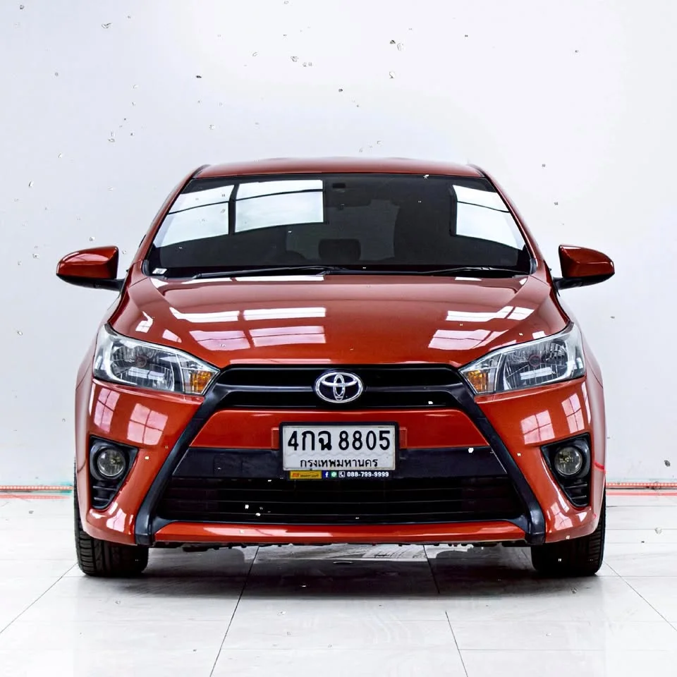 2015 Toyota Yaris III 2