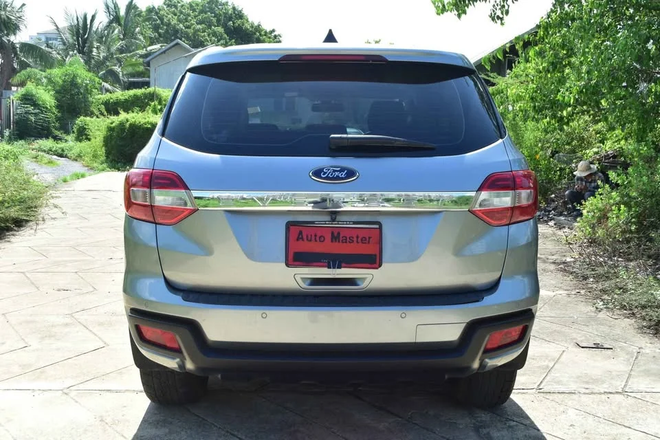 2015 Ford Everest II 3