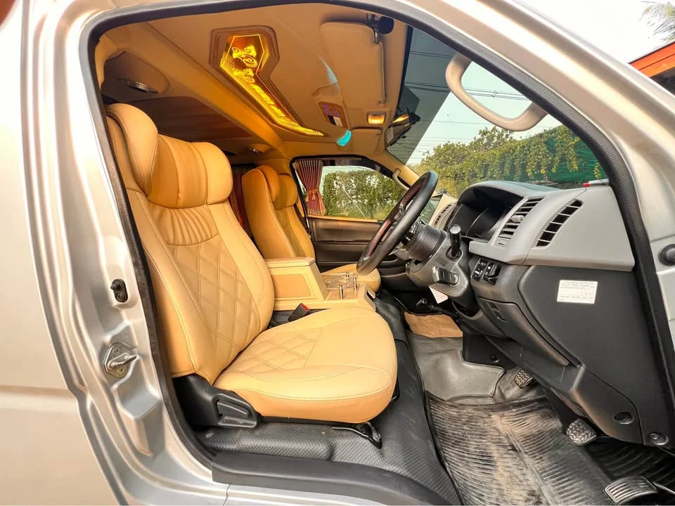2012 Toyota HiAce V (H200) 2