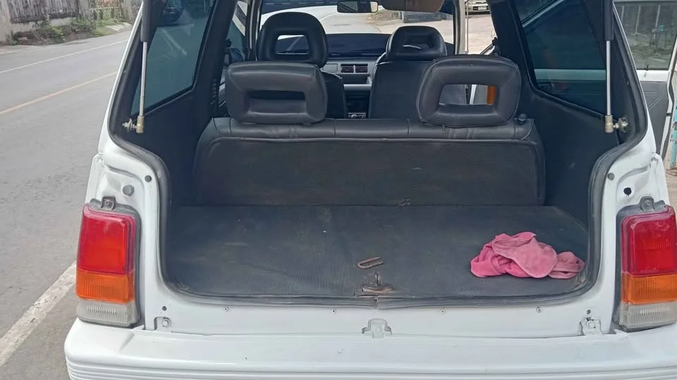 1994 Daihatsu Mira L200 2