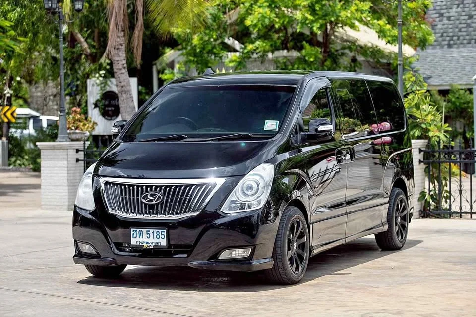 2011 Hyundai H-1 II 3