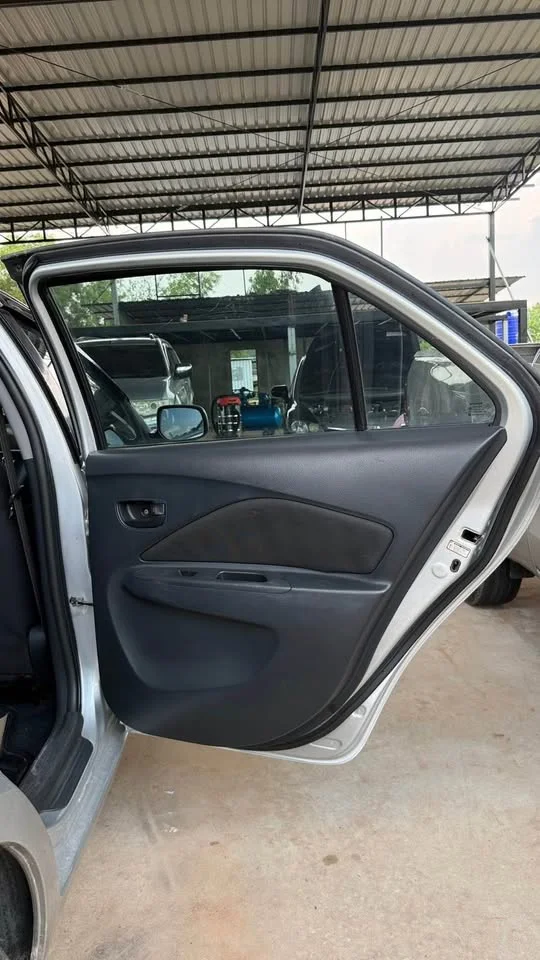 2010 Toyota Vios II 2