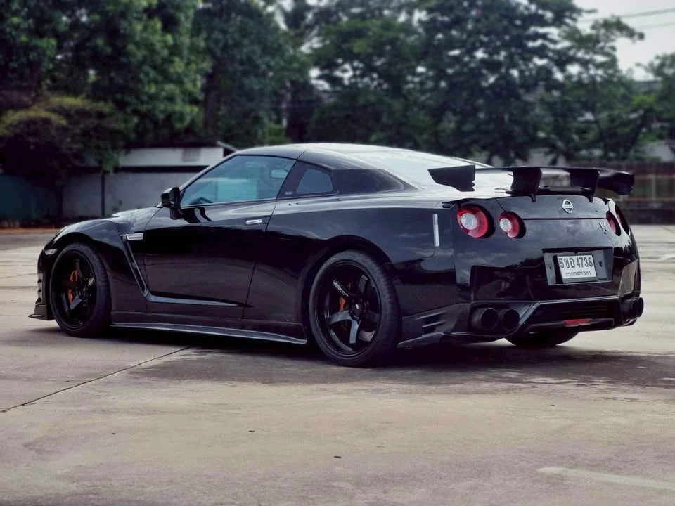 Nissan GT-R R35 3