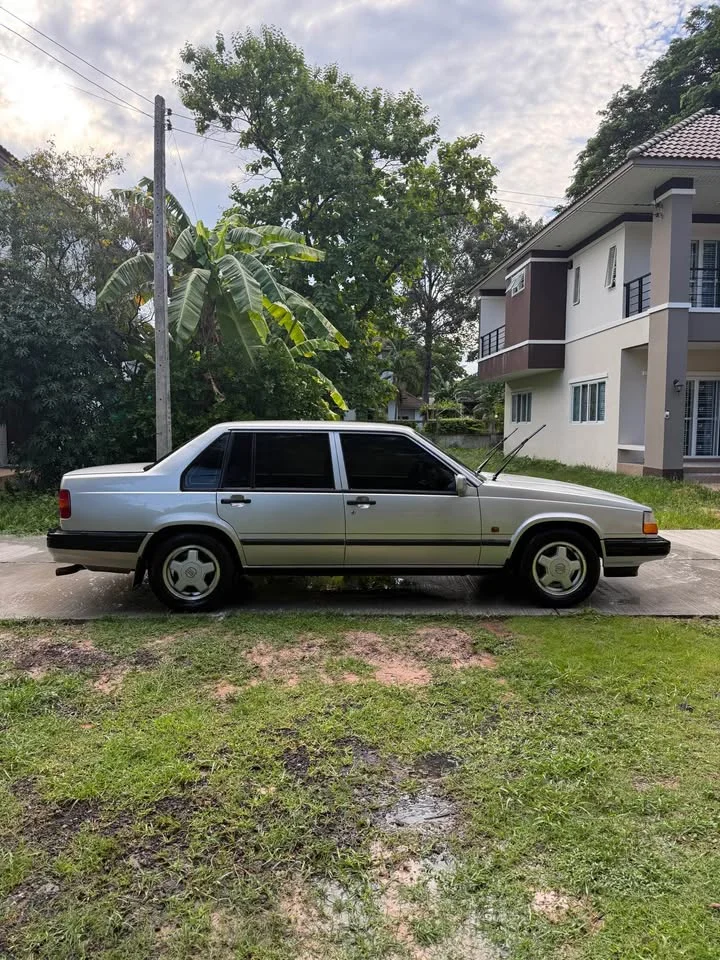 1995 Volvo 900 Series 2
