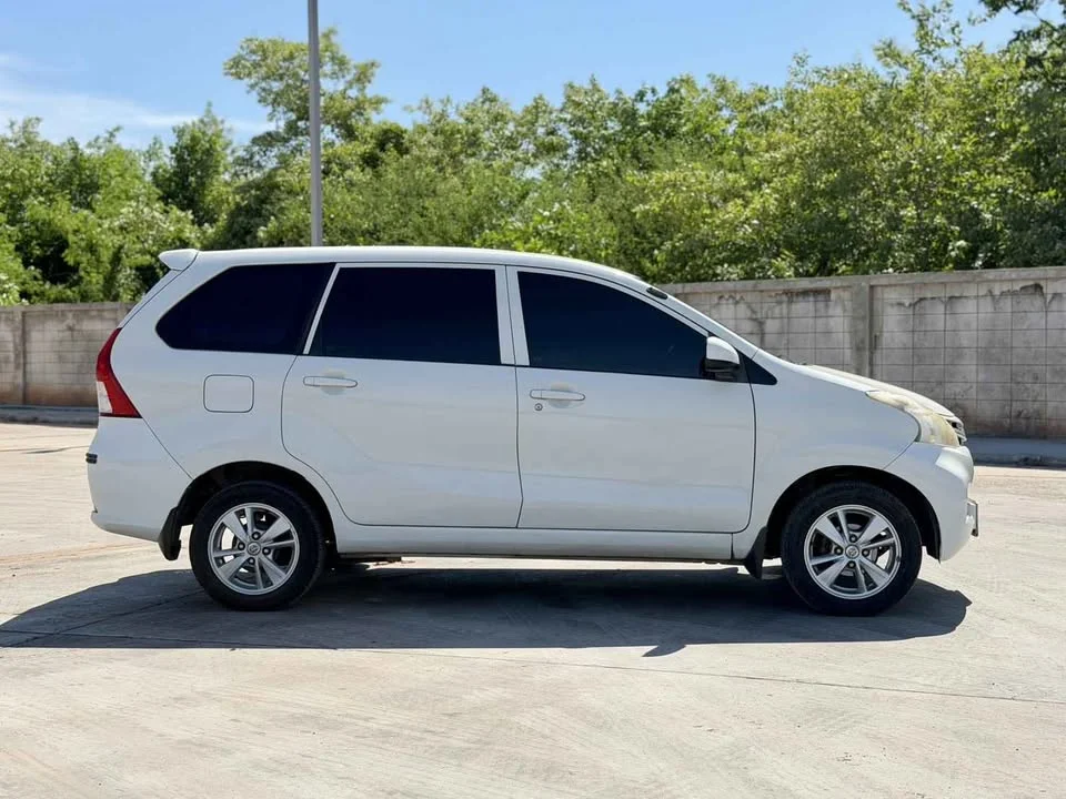 2012 Toyota Avanza II 3