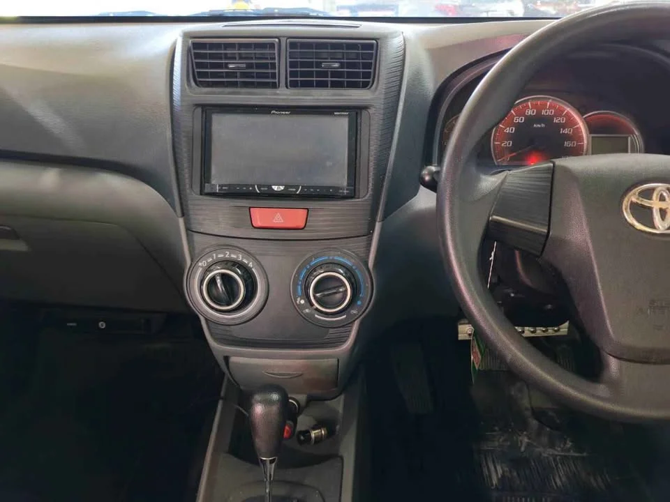 2012 Toyota Avanza II 3