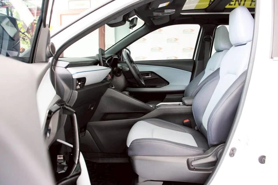 2025 Toyota Yaris Cross AC200 2