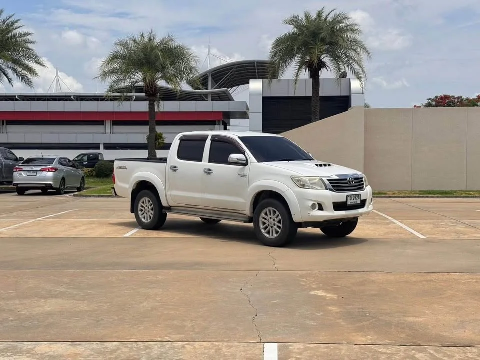 2011 Toyota Hilux VII 3