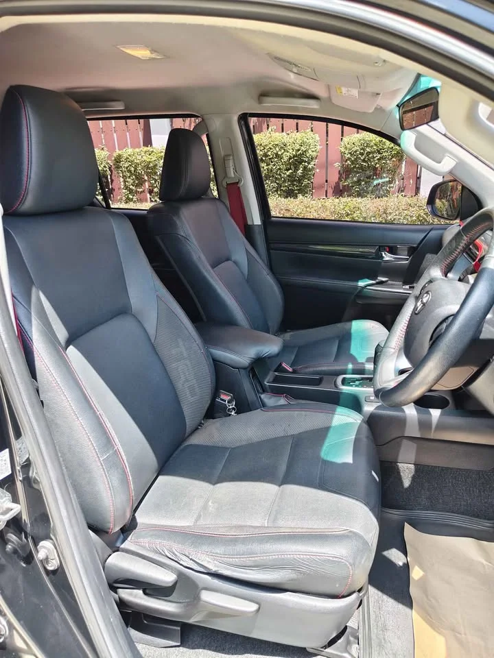 2017 Toyota Hilux VIII 3