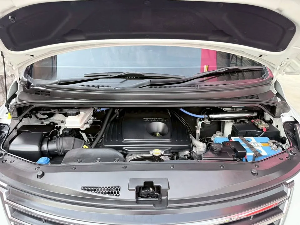2011 Hyundai H-1 II 3