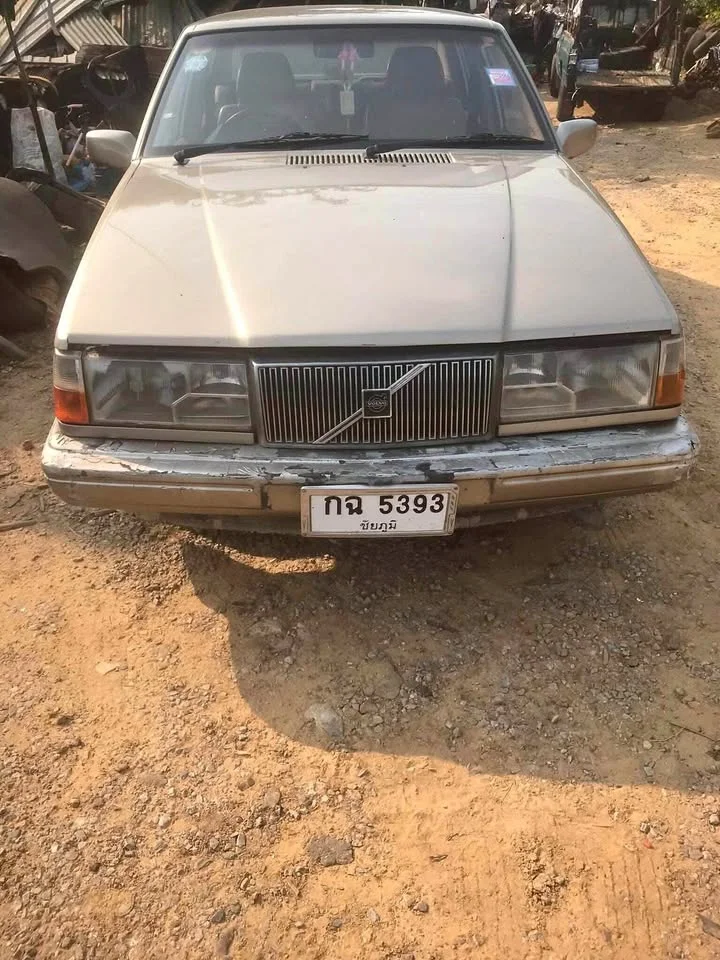 1992 Volvo 700 Series 3