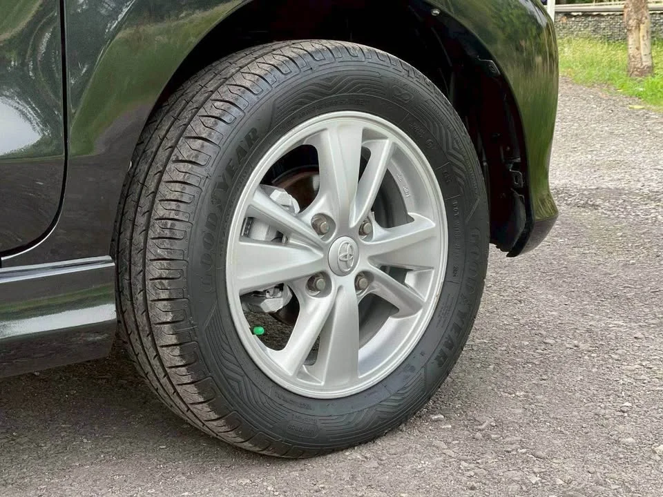 2013 Toyota Avanza II 3