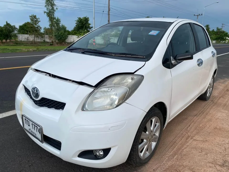 2009 Toyota Yaris II 2