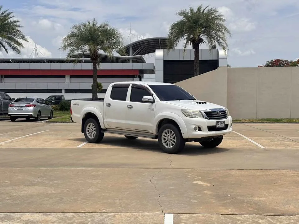 2011 Toyota Hilux VII 2