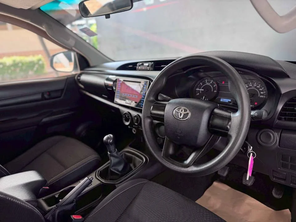 2018 Toyota Hilux VIII 2