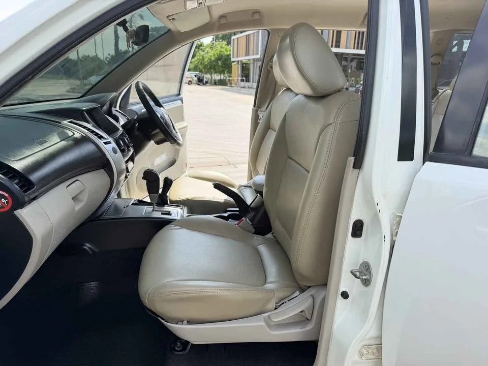 2010 Mitsubishi Pajero Sport II 3