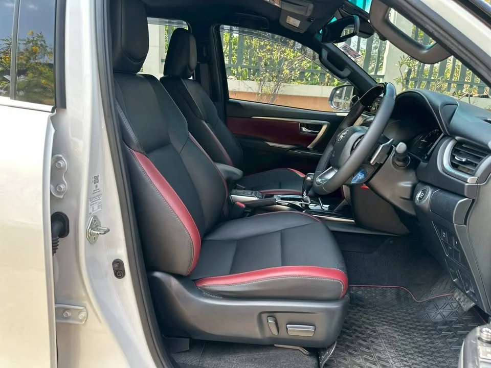 2023 Toyota Fortuner II 3