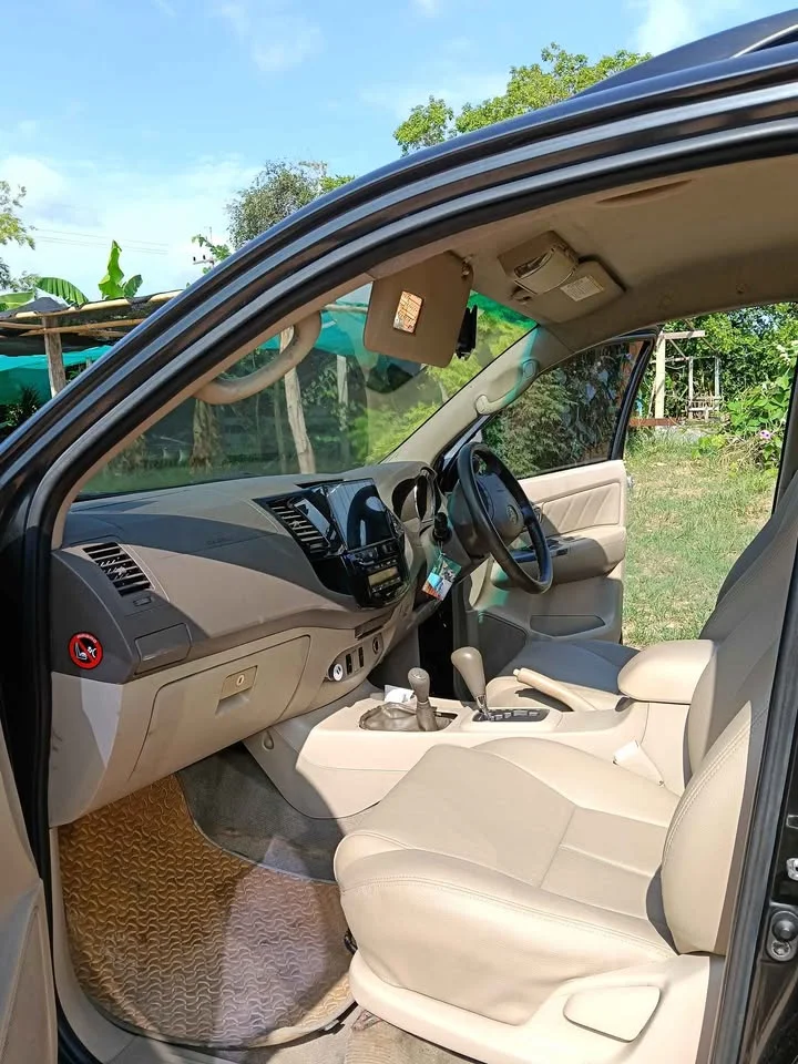 2006 Toyota Fortuner I 2