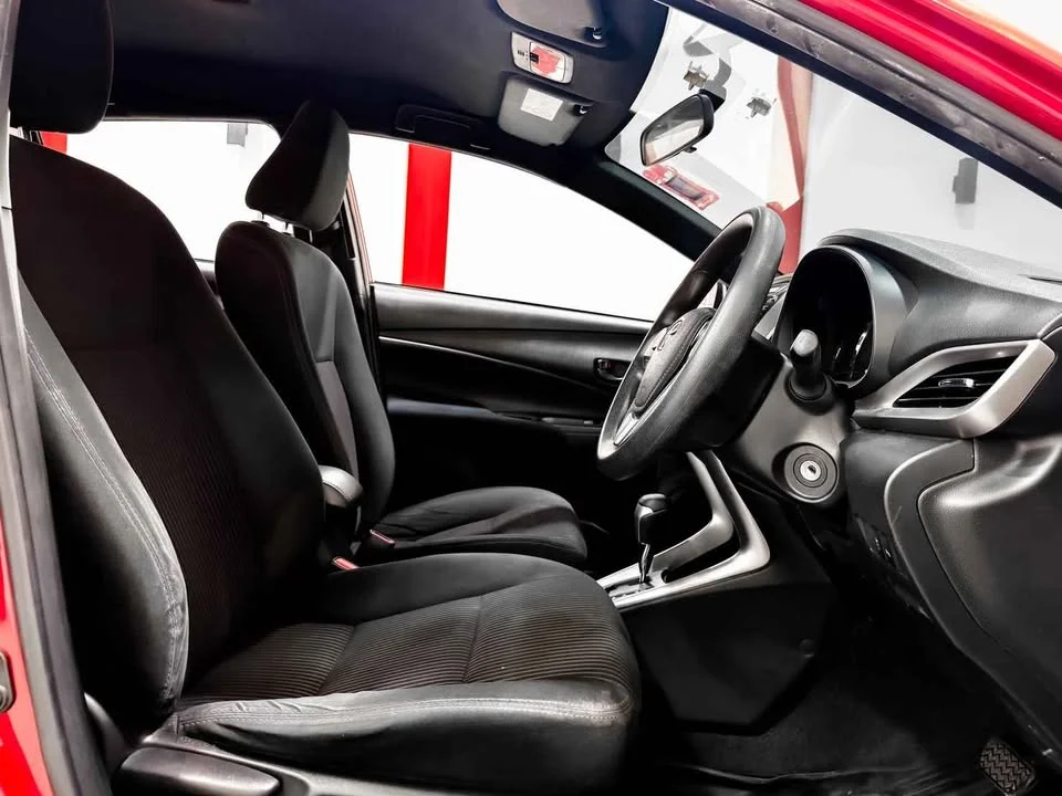 2017 Toyota Yaris III 2