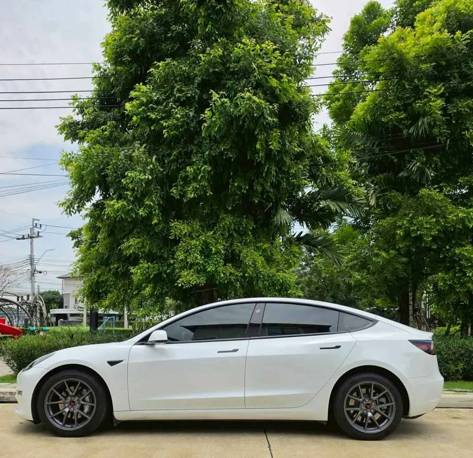 2022 Tesla Model 3 3