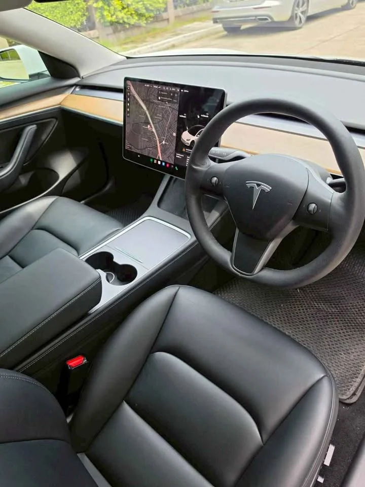 2022 Tesla Model 3 2