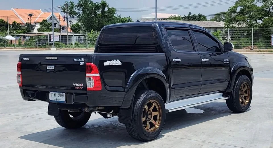 2012 Toyota Hilux VII 2