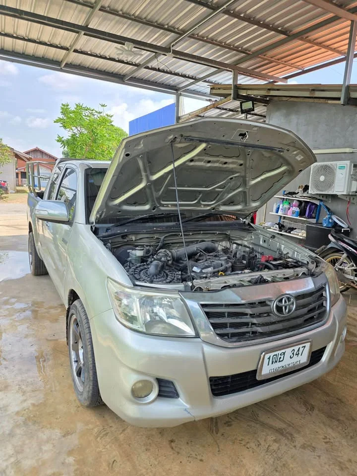 2011 Toyota Hilux VII 3