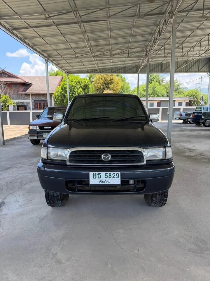 2000 Mazda 2500 Fighter V 3