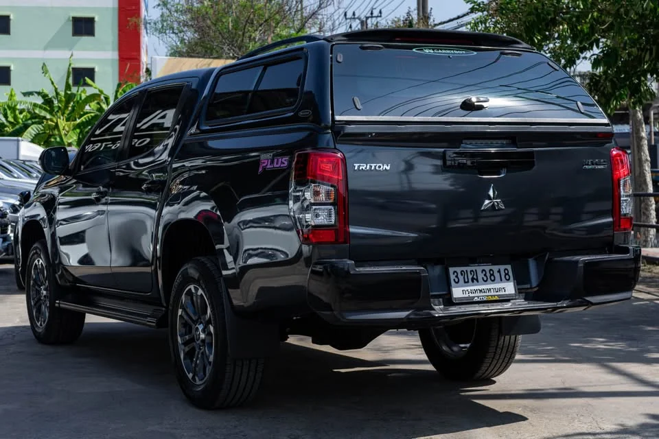 2022 Mitsubishi Triton V 3