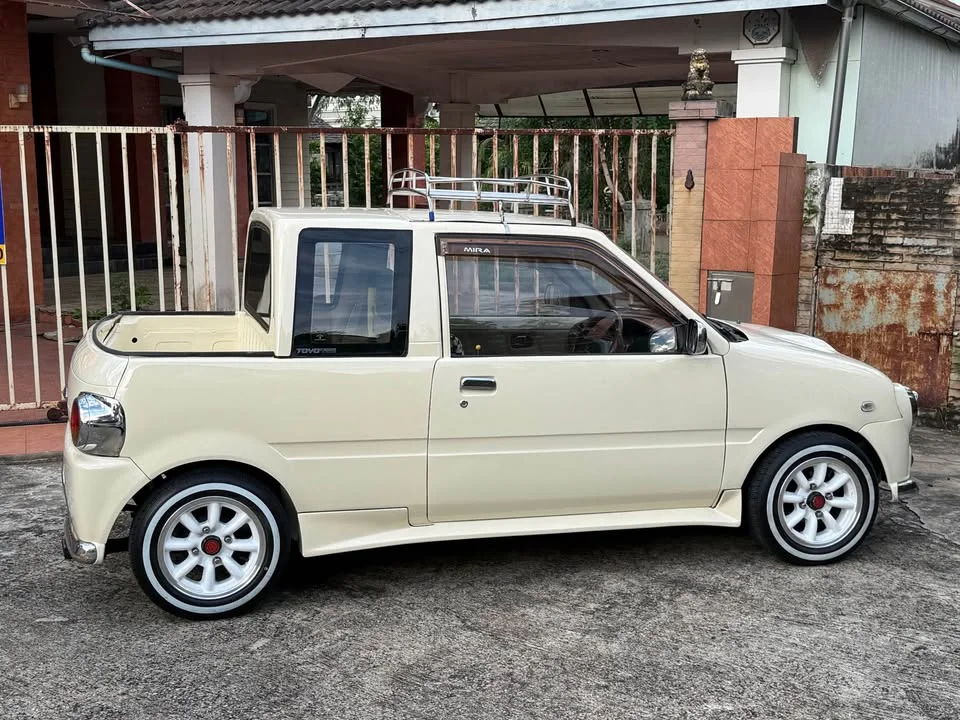 1992 Daihatsu Mira L500 2