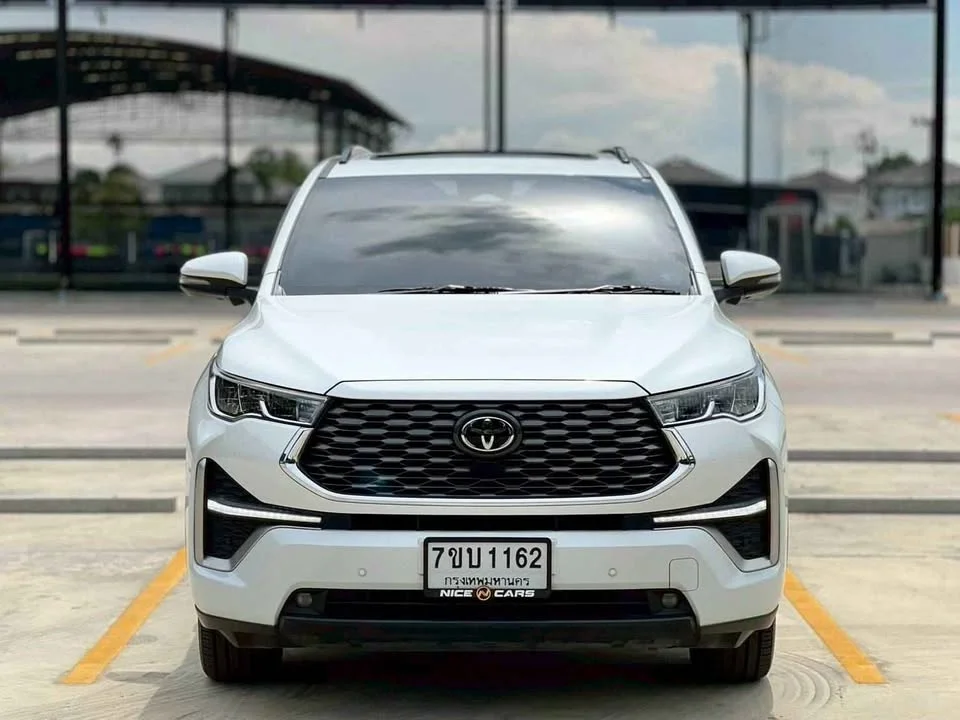 2023 Toyota Innova III 2