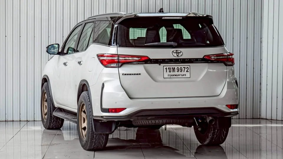 2020 Toyota Fortuner II 2