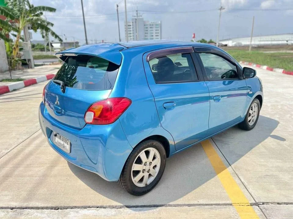 2014 Mitsubishi Mirage VI 2