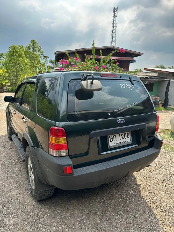 Ford Escape I 3