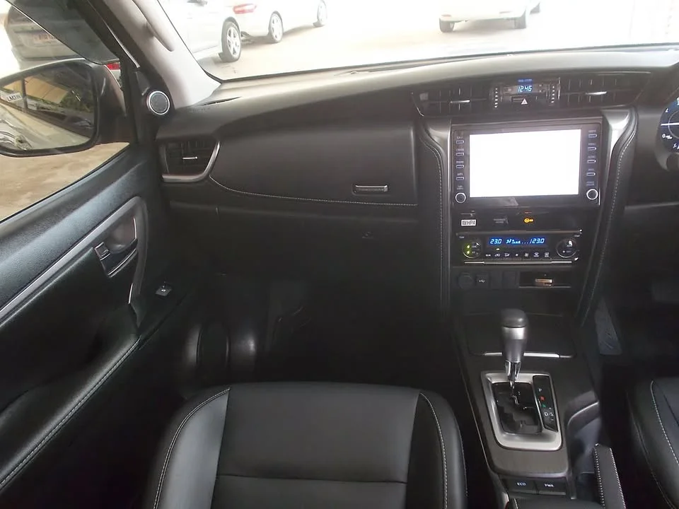 2024 Toyota Fortuner II 2