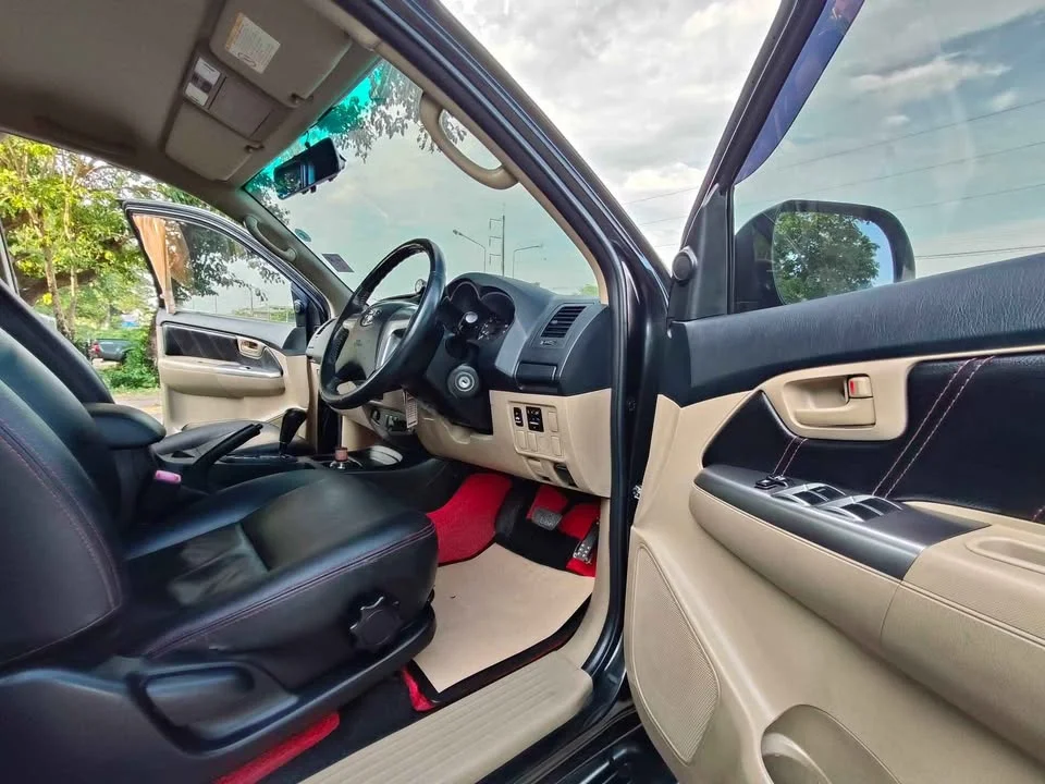 2013 Toyota Hilux VII 2