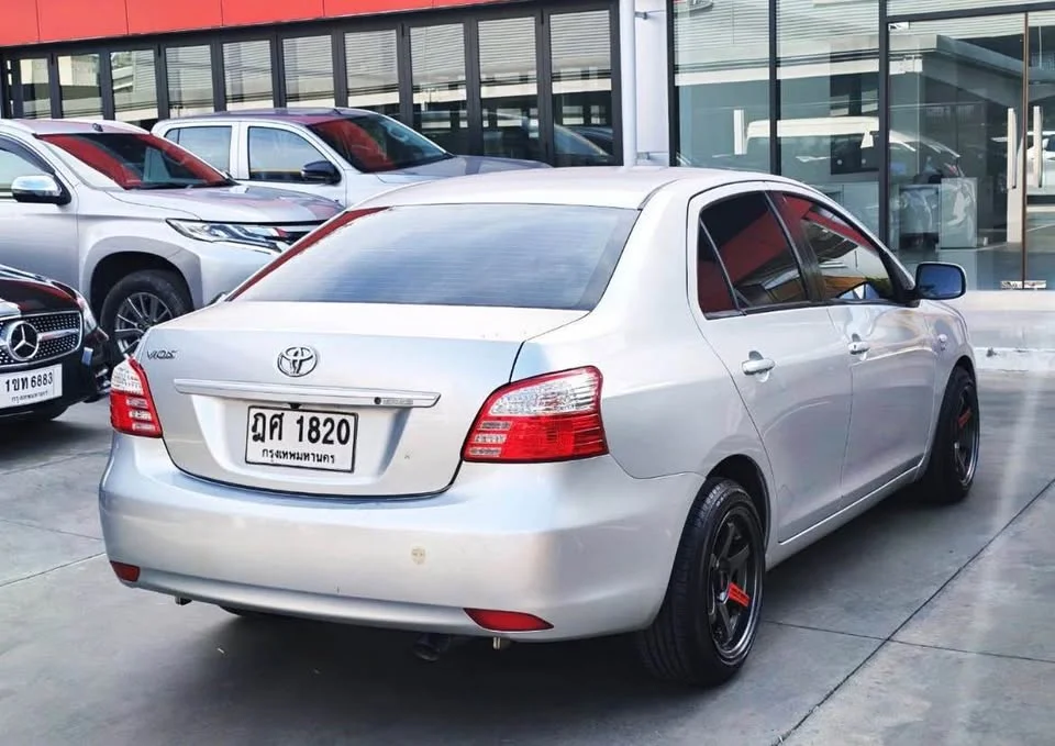 2010 Toyota Vios II 2