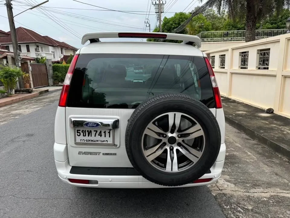 2007 Ford Everest I 3