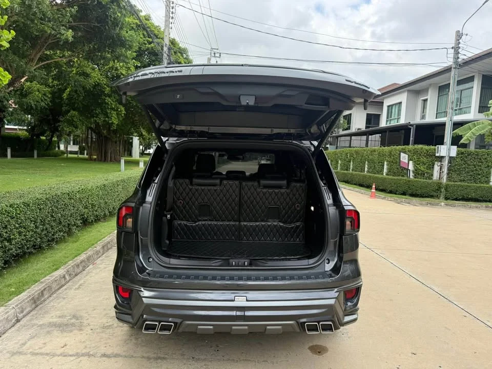 2024 Ford Everest III 3