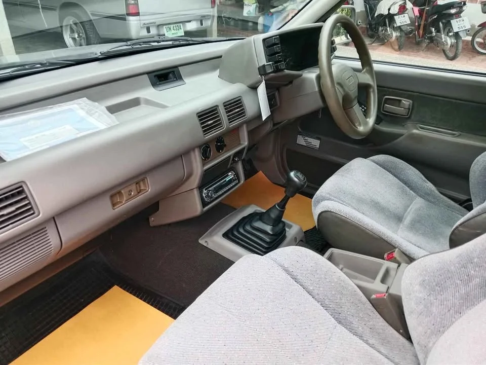 1997 Isuzu TFR III 3