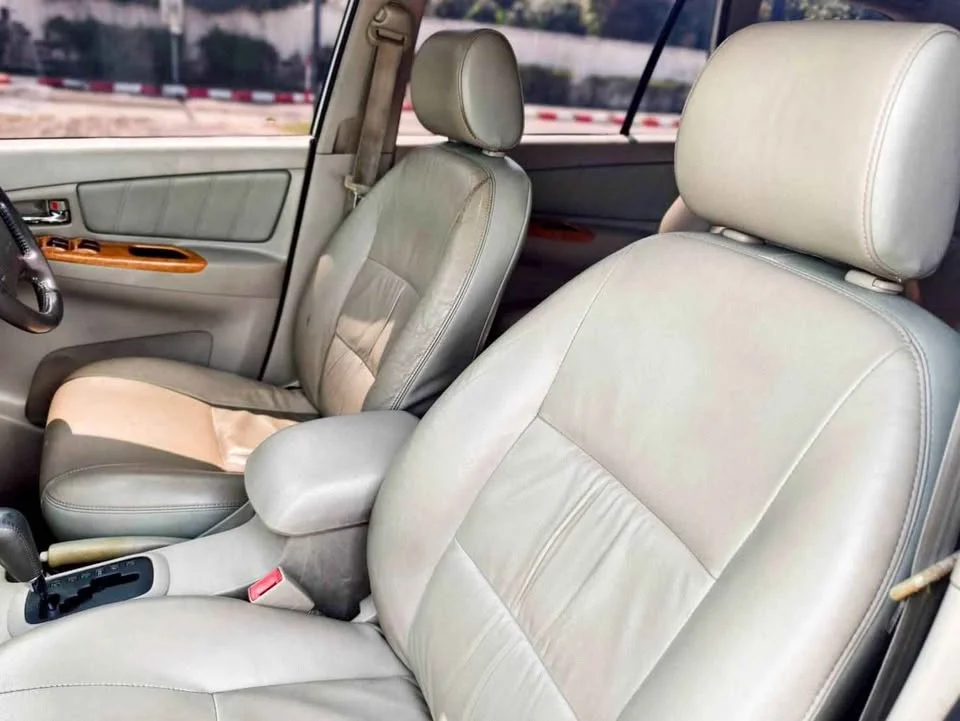 2010 Toyota Innova I 3