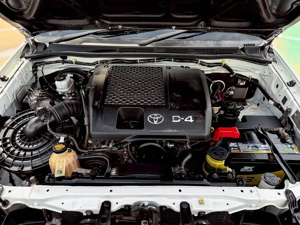 2013 Toyota Fortuner I 2