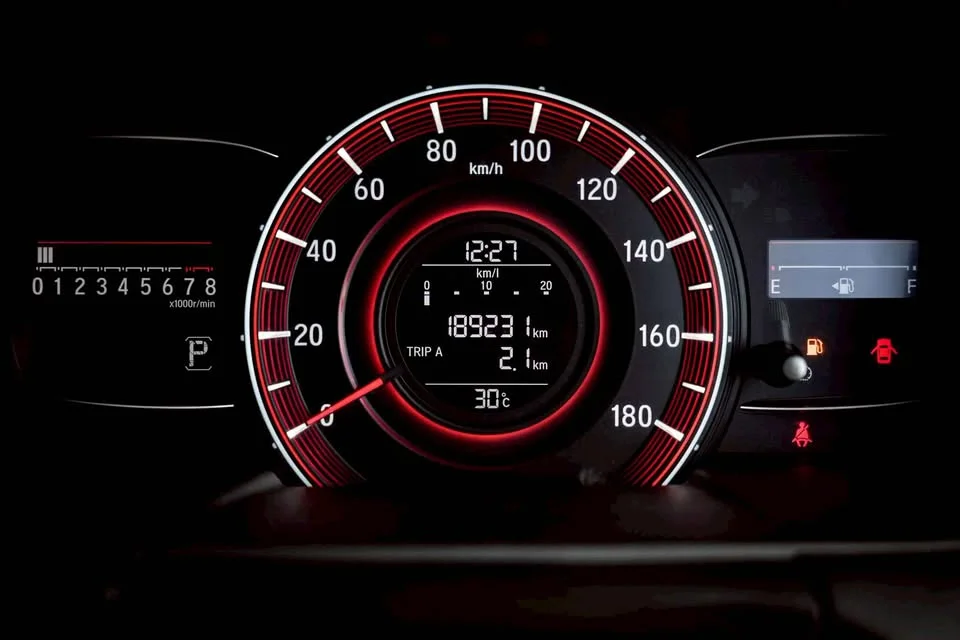2014 Honda Odyssey V 2