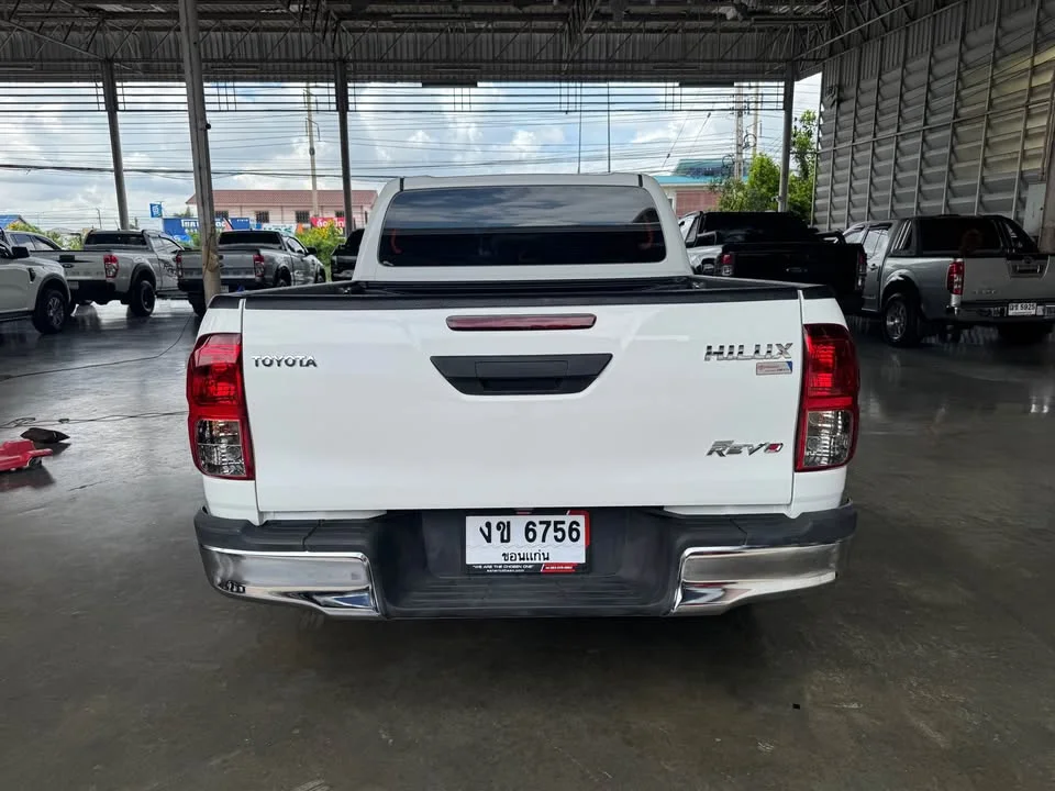 2022 Toyota Hilux VIII 3