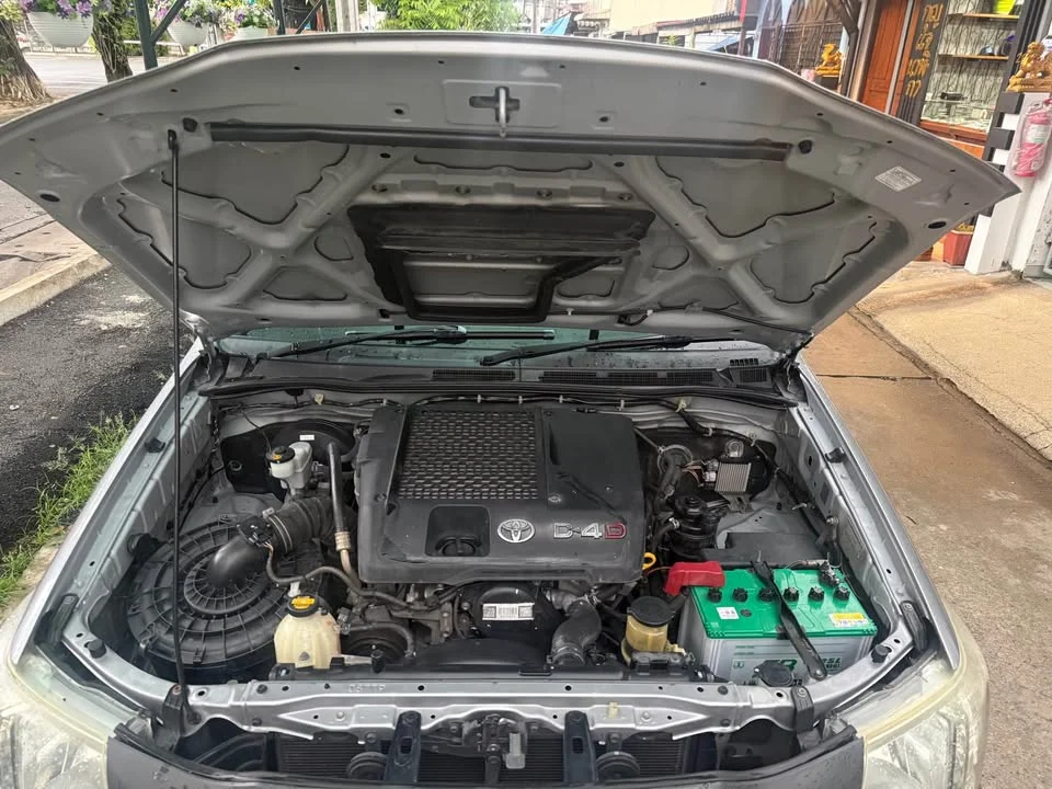 2014 Toyota Hilux VII 3