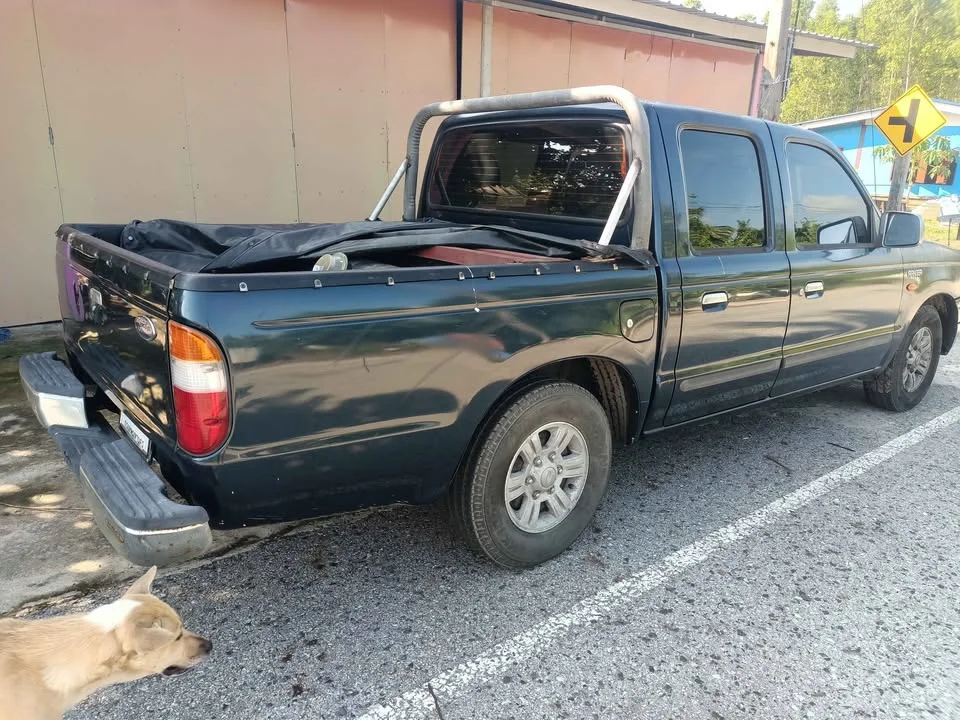 2004 Ford Ranger I 3